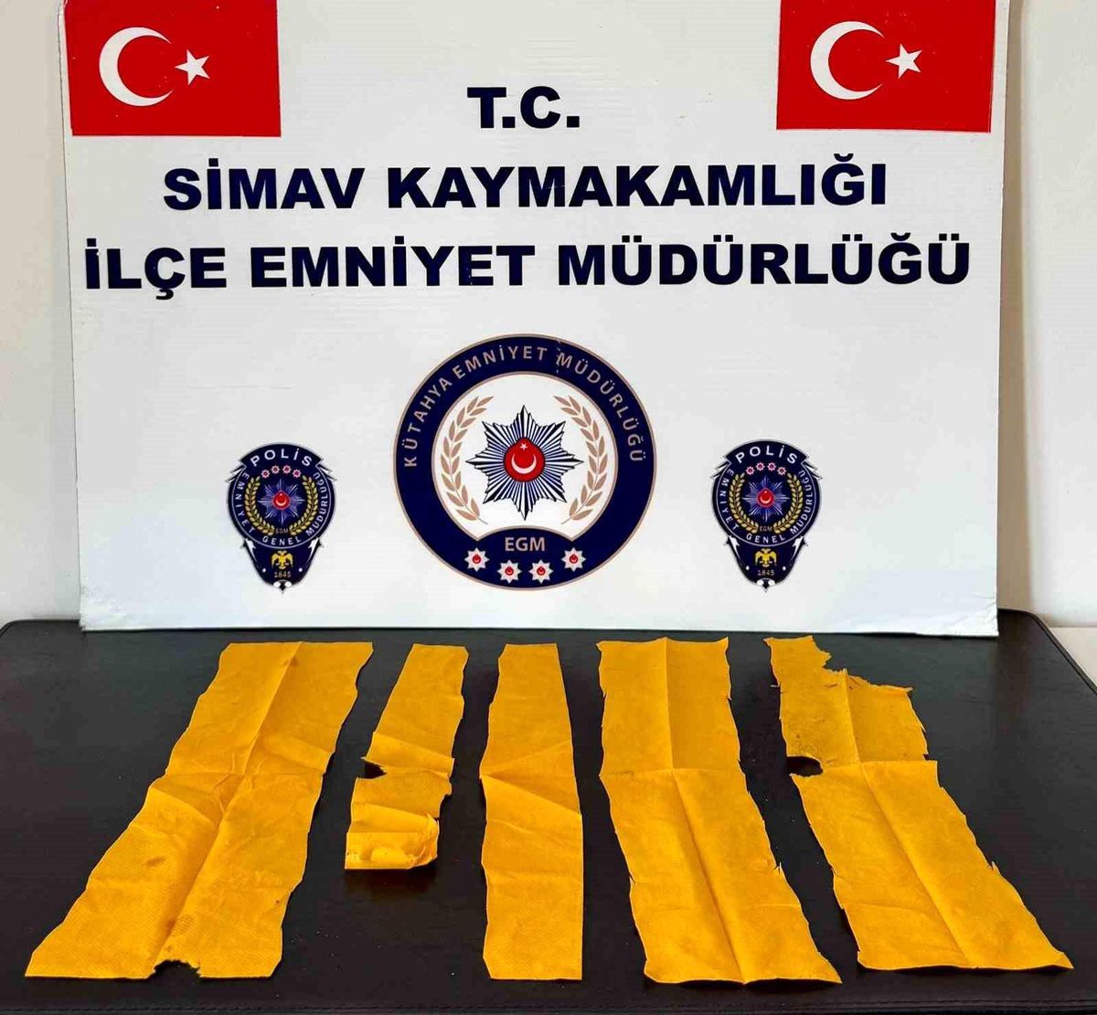Simav\'da Bonzai Operasyonu: 3 Gözaltı