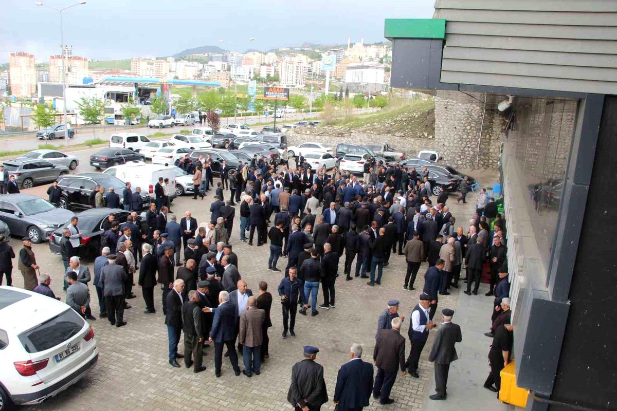 Şırnak\'ta Yorga ve Katar aileleri barıştı