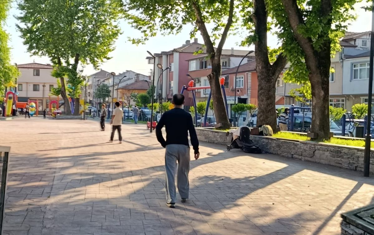 Sakarya\'da Kadın Tabanca ile Vuruldu