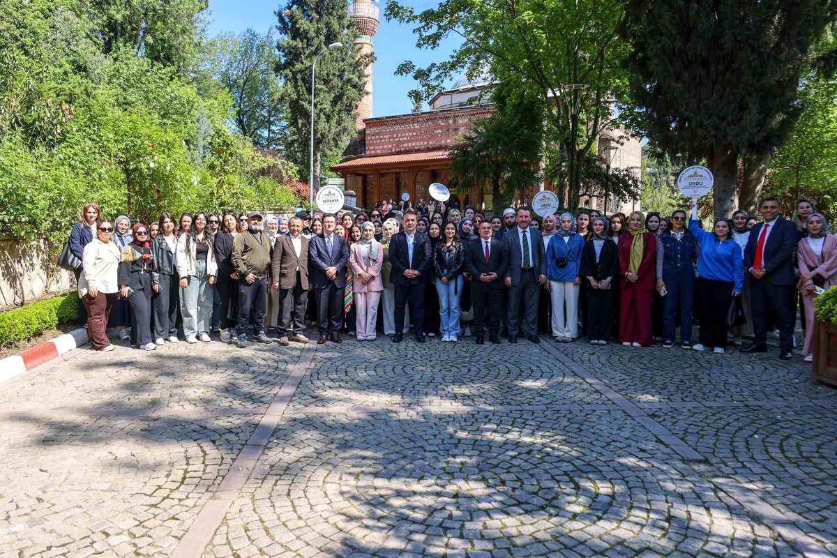 Bilecik\'te Gençlerle Tarih Sohbeti