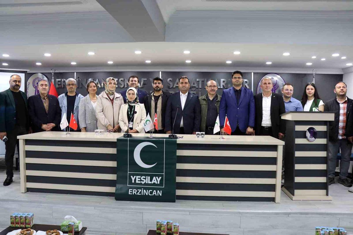 Yeşilay Erzincan\'da Bilal Selçuk Yeniden Başkan