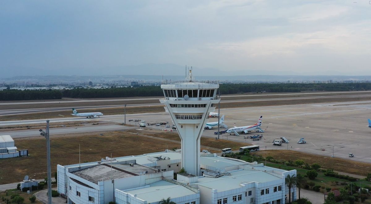 Antalya Havalimanı\'nda Yeni Hava Trafik Sistemi