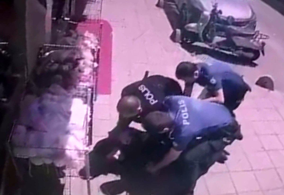 Çorlu\'da iki polis şehit, saldırgan yakalandı