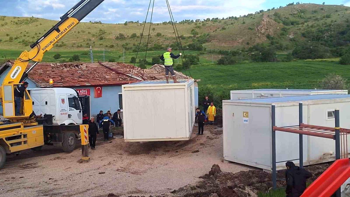 Sungurlu\'da Hortum Sonrası Çalışmalar Devam Ediyor
