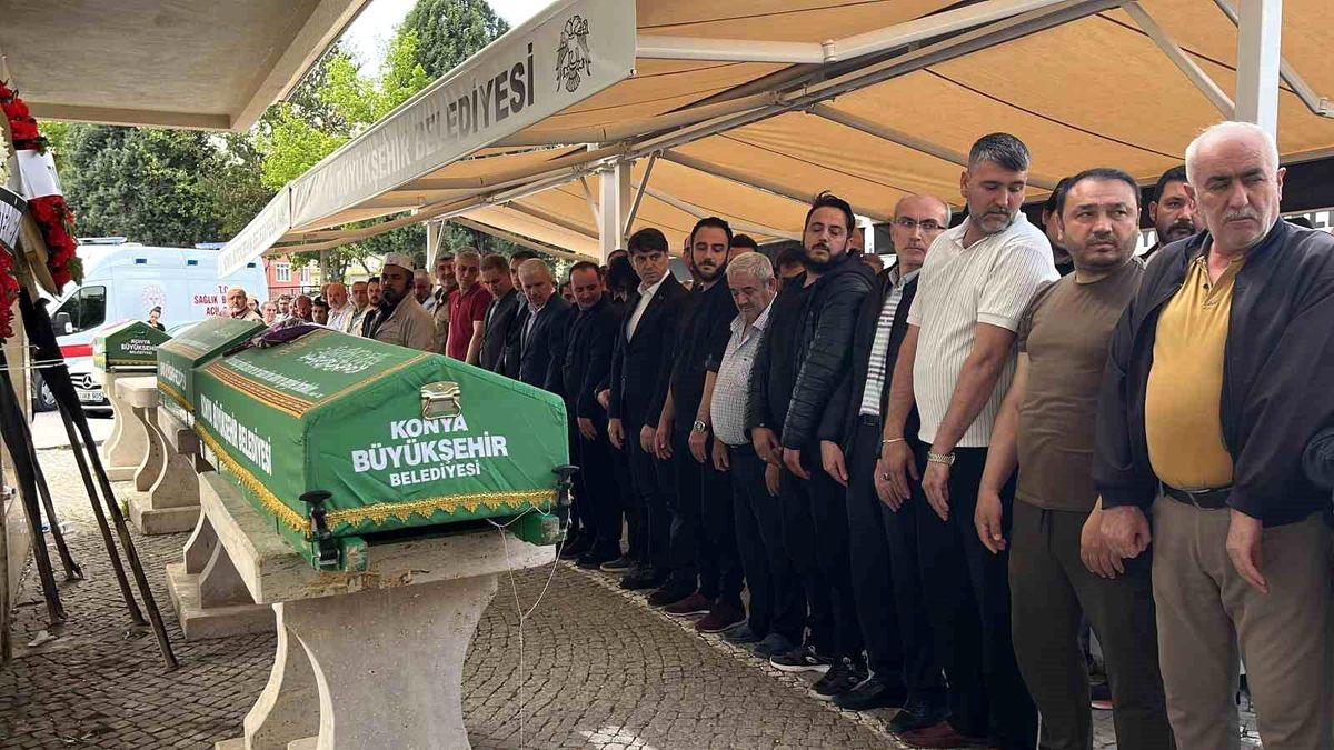 Konya\'da oğul dehşeti: Çift bıçaklanarak öldürüldü