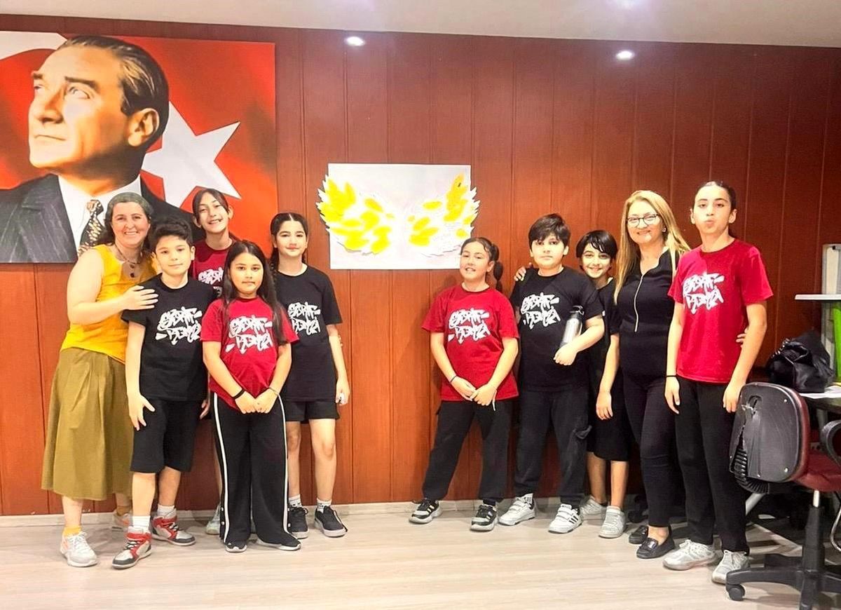 Ege\'nin Yıldızları Şenliği: Koruyucu Ailelik Farkındalığı