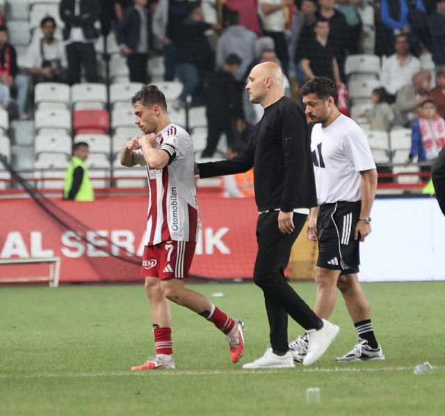 Süper Lig'e veda eden son takım Antalyaspor oldu.