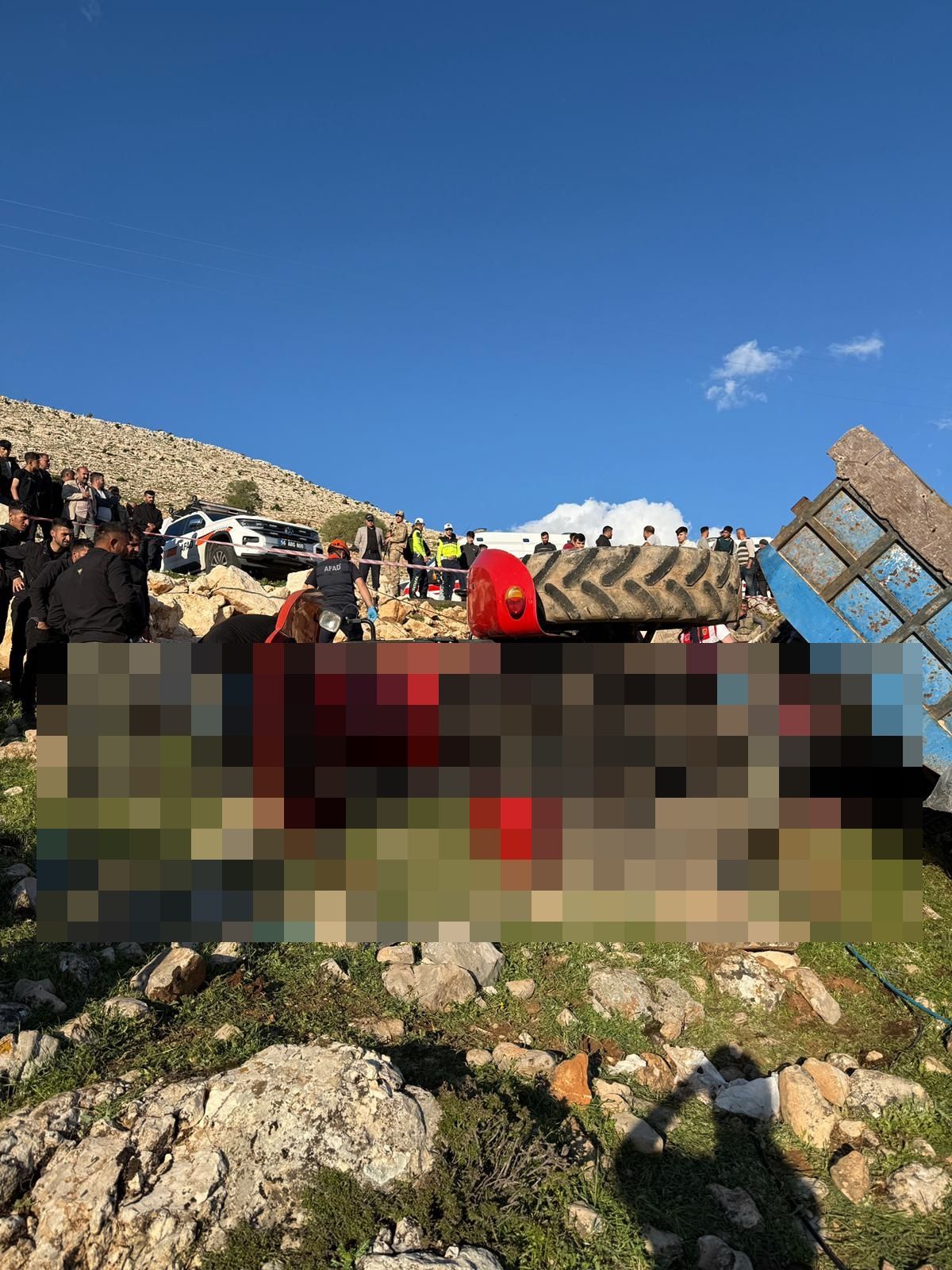 Siirt\'te Traktör Kazası: İki Kuzen Hayatını Kaybetti