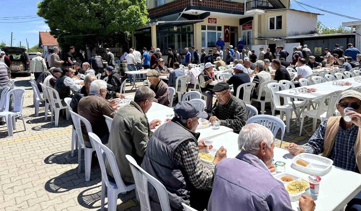 Çanakkale\'de Geleneksel Köy Hayrı