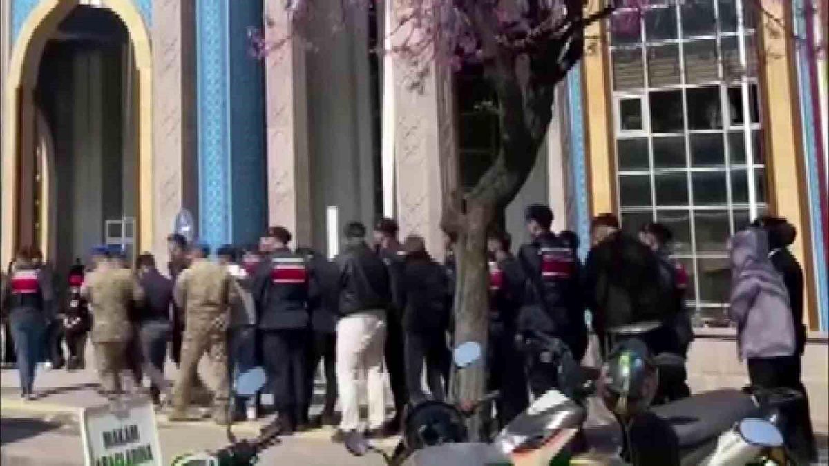 Amasya\'da Dolandırıcılık Operasyonu: 11 Şüpheli Yakalandı