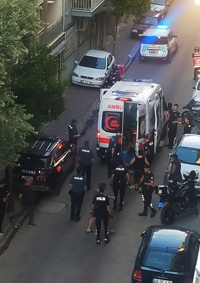 Aydın'da samuray kılıcıyla sokağa çıkan genç kız dehşet saçtı