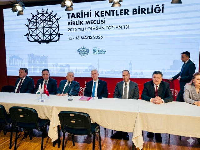 Başkan Özdemir, Tarihi Kentler Birliği encümen üyeliğine seçildi