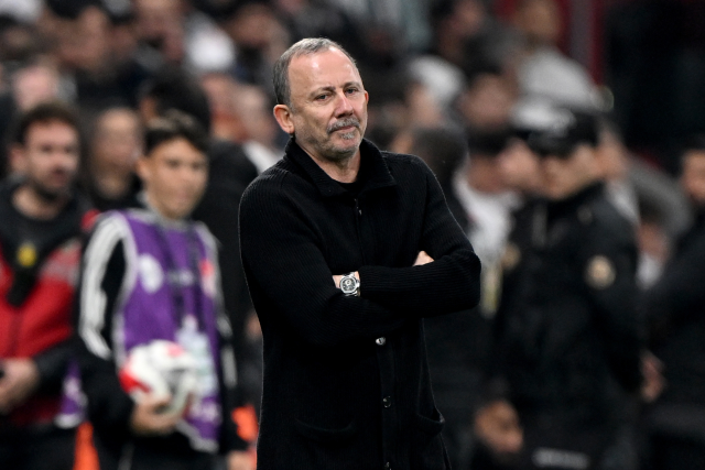 Beşiktaş'ta Sergen Yalçın ile yollar ayrıldı! İşte ilk sözleri