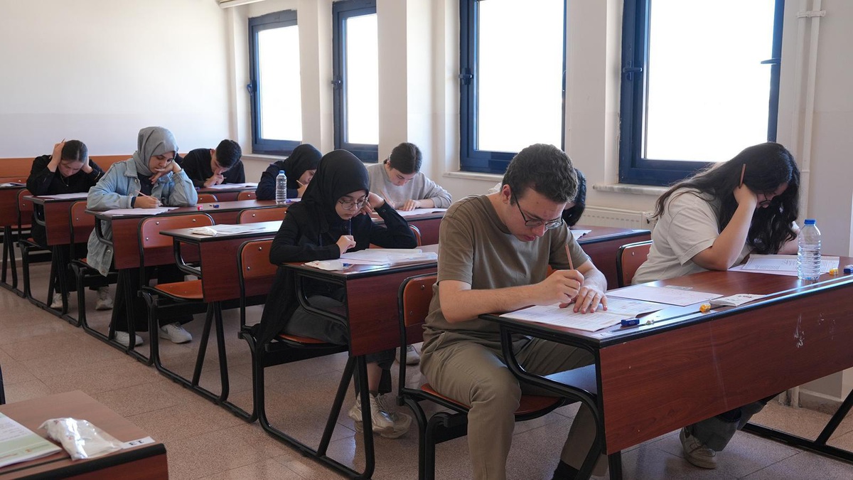 Büyükşehirden YKS öncesi gençlere “son prova” desteği