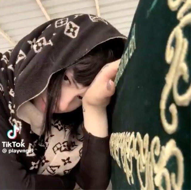 Cenazede TikTok videosu çeken isim, Umut Akyürek'in kızı çıktı