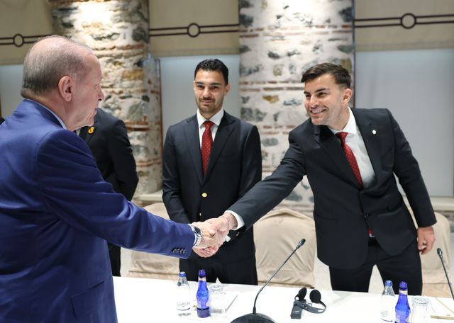 Cumhurbaşkanı Erdoğan, Süper Lig Şampiyonu Galatasaray'ı kabul etti