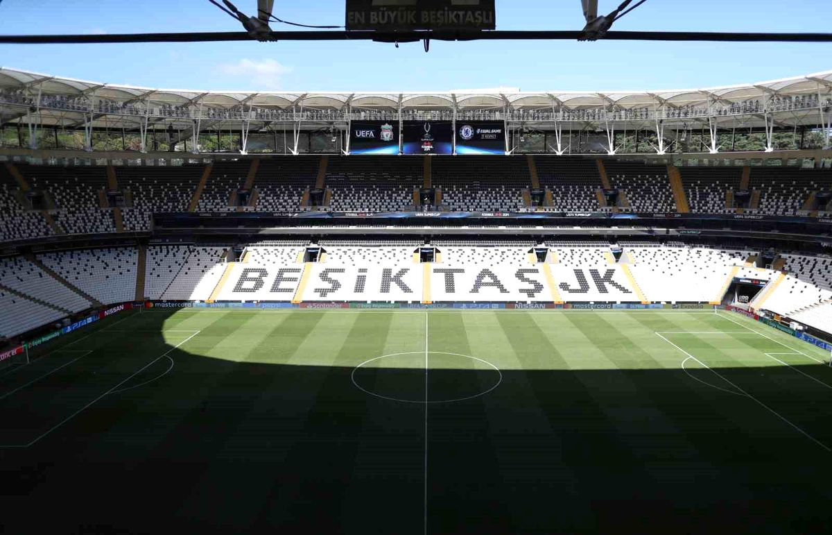 Freiburg - Aston Villa Finali Beşiktaş Park\'ta