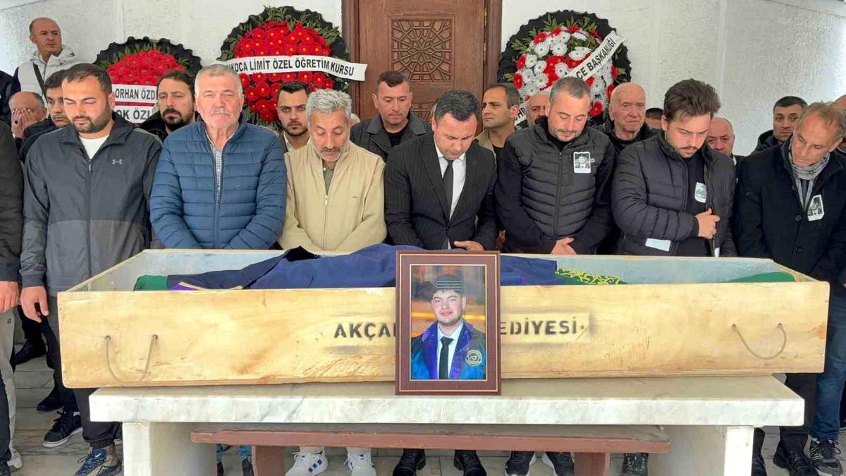Akçakoca\'da Lise Öğrencisi Trafik Kazasında Hayatını Kaybetti