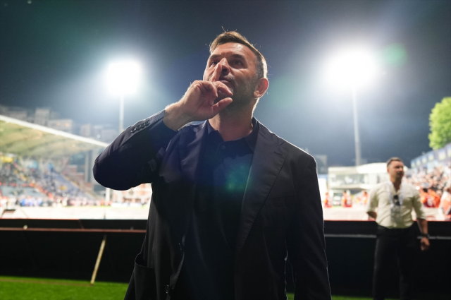 Okan Buruk'tan müjde: Onunla görüşmelerimizde önemli bir yere geldik