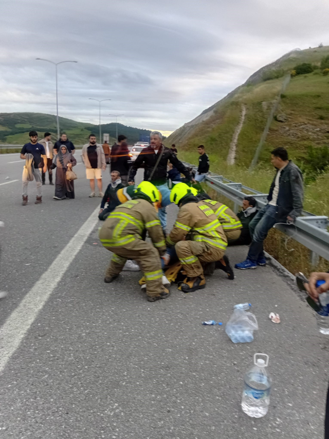 Susurluk'ta yolcu otobüsü devrildi: 25 yaralı
