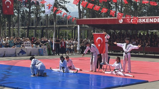 19 Mayıs Coşkusu Güney İlçelerinde Kutlandı