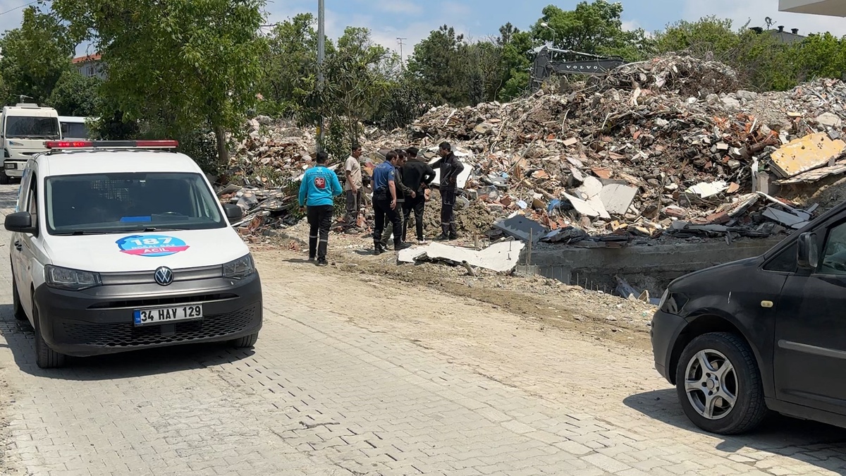 Doğal Gaz Hattı Yıkımda Hasar Gördü