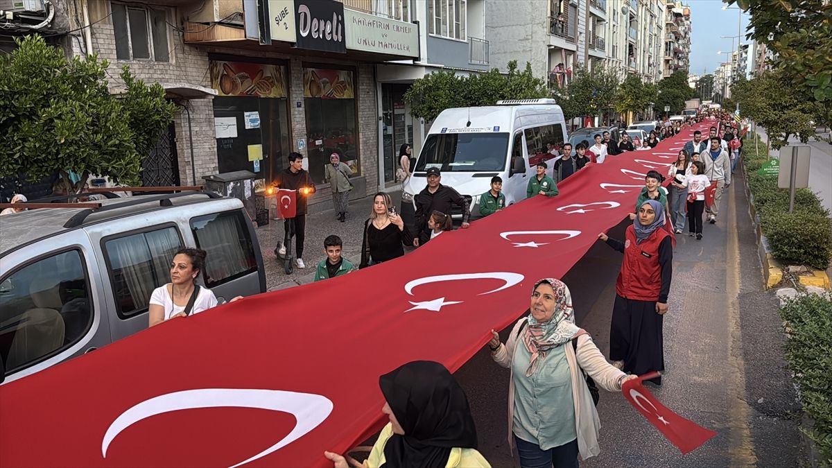 Aydın\'da Fener Alayı Coşkusu
