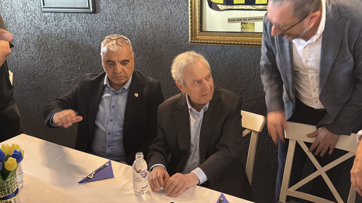 Yıldırım, Yalova\'da Fenerbahçelilerle Buluştu