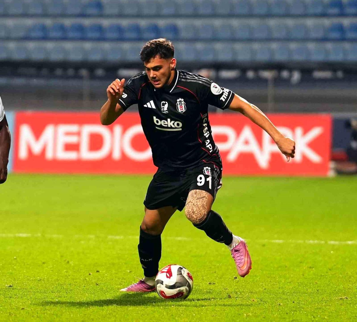 Beşiktaşlı Futbolcunun Hız Cezası