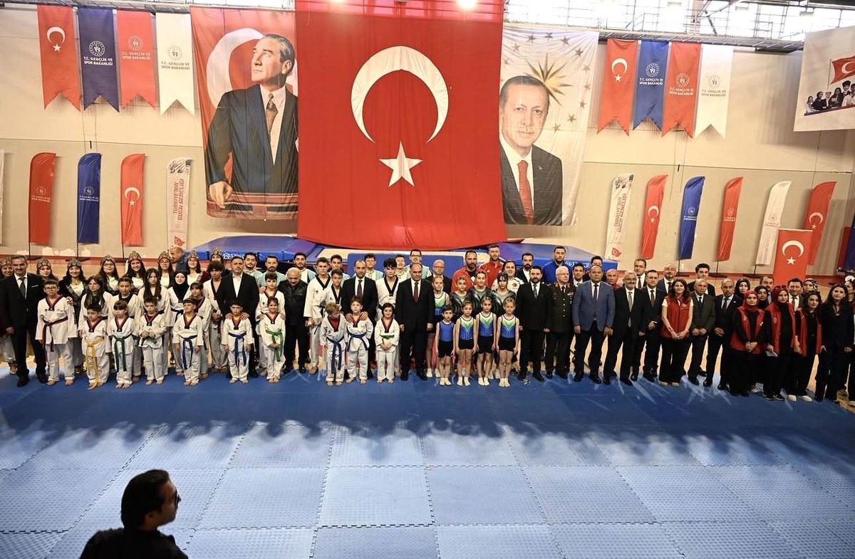 Çankırı\'da Coşkulu 19 Mayıs Kutlaması
