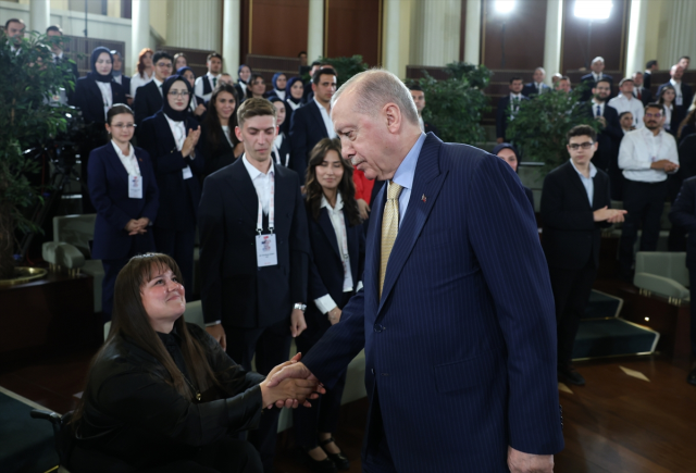 Cumhurbaşkanı Erdoğan: Gençliğin en büyük sorunu sosyal medya