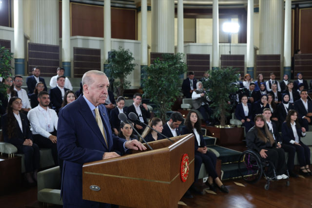 Cumhurbaşkanı Erdoğan: Gençliğin en büyük sorunu sosyal medya