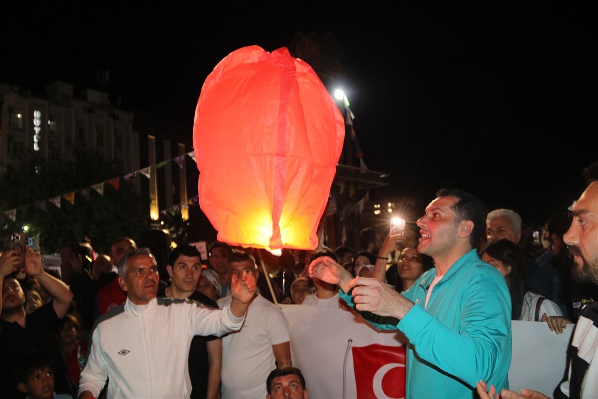 Diyarbakır\'da Fener Alayı Etkinliği