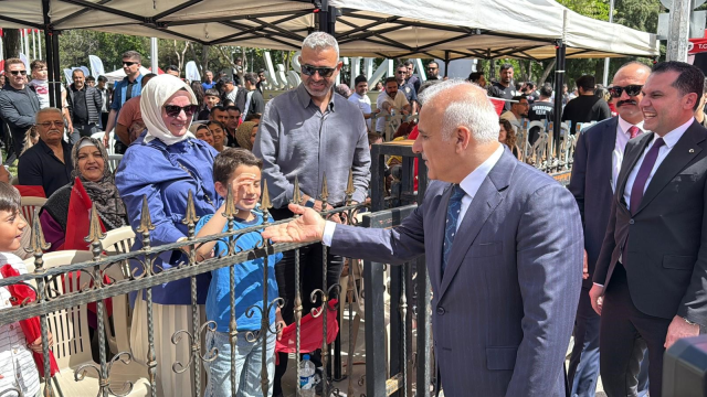 Diyarbakır'da 19 Mayıs, erbane ve Kürtçe müziklerle kutlandı