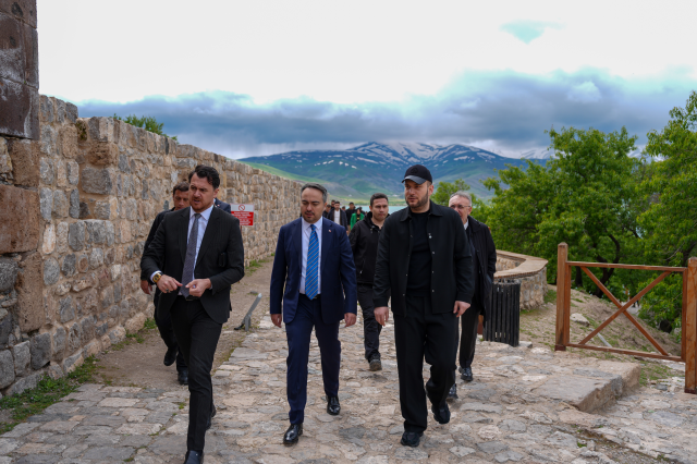 Emine Erdoğan'ın başlattığı Van Gölü Havzası'nı Koruma Eylem Planında yeni aşamaya geçiliyor