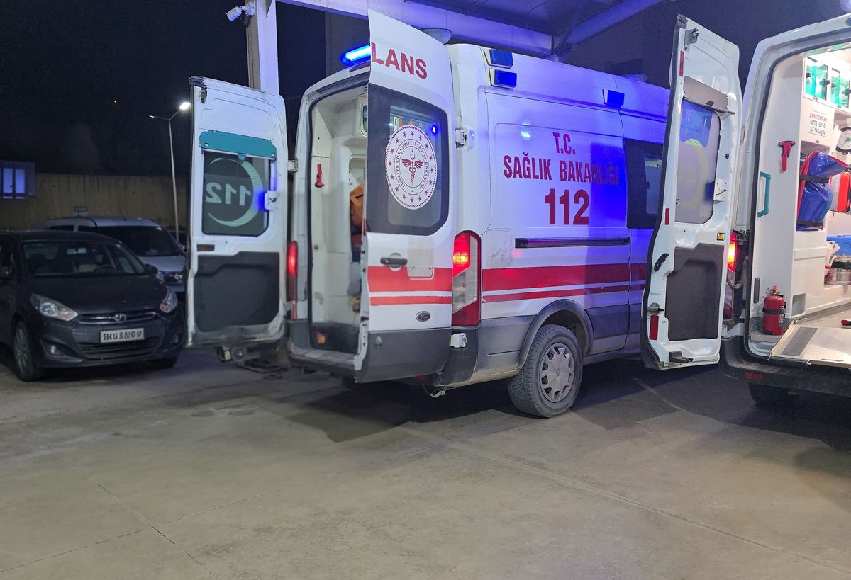 Kozan\'da Tartışma Kanlı Bitti: Genç Adam Vuruldu