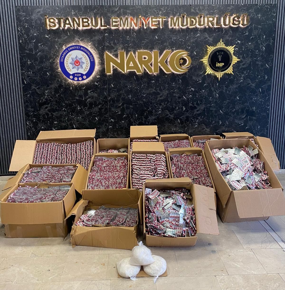 İstanbul\'da Uyuşturucu Operasyonu: 3 Gözaltı