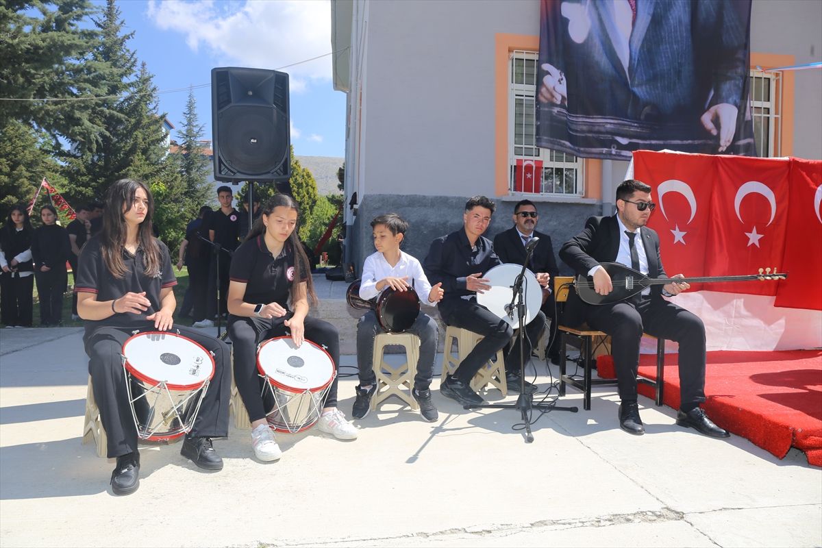 Konya\'da 19 Mayıs Bayramı Kutlamaları