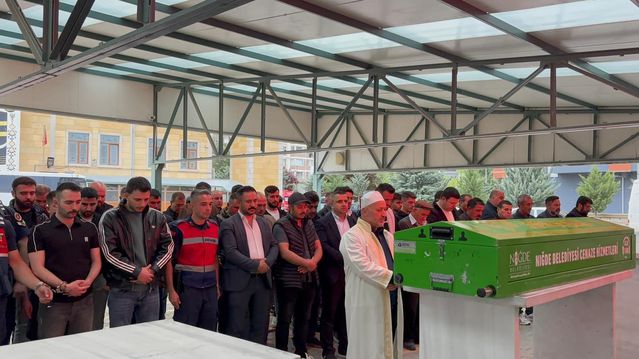 TIR Şoförü Gökay Sefiloğlu Niğde'de Defnedildi