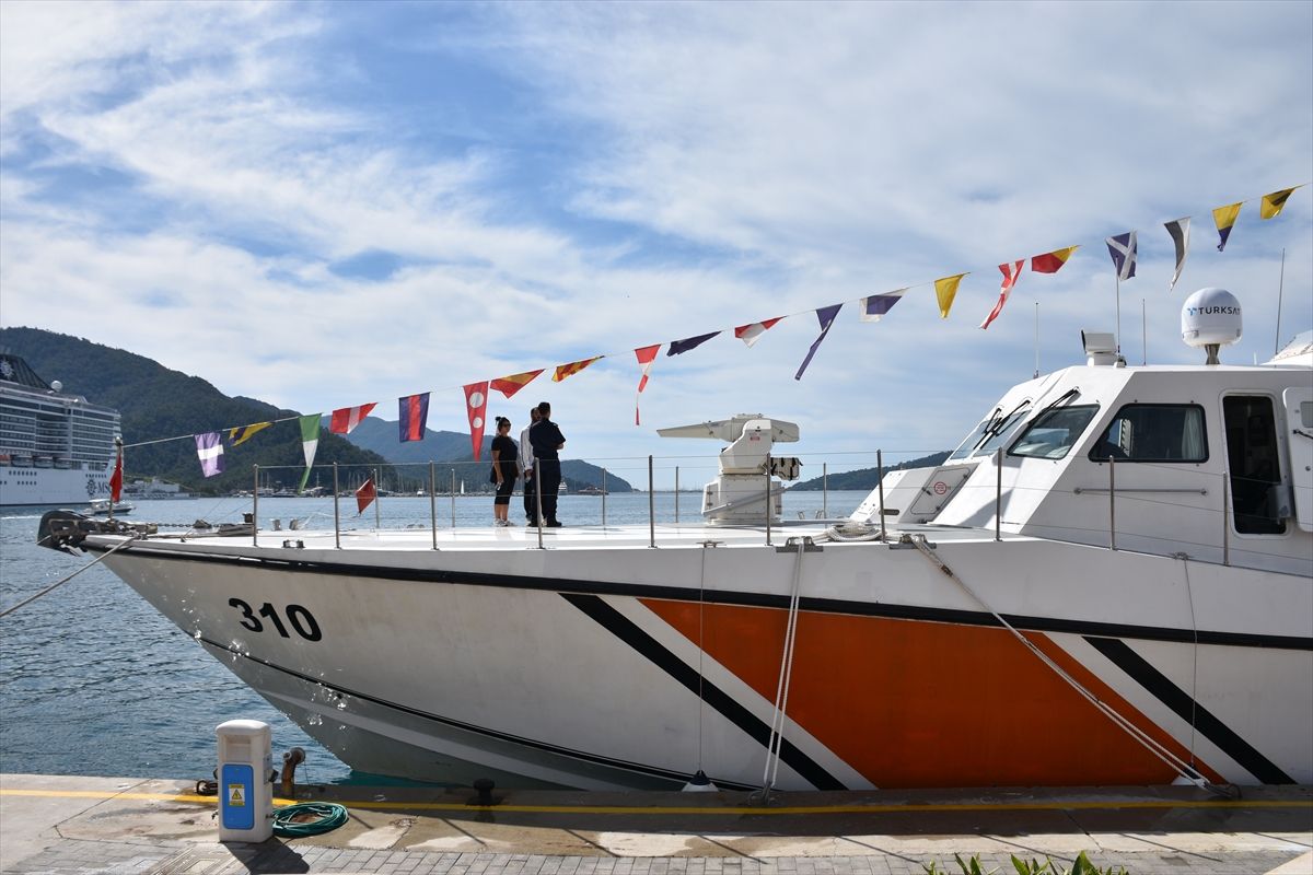 Marmaris, Fethiye ve Bodrum\'da Deniz Gücü Ziyarete Açıldı