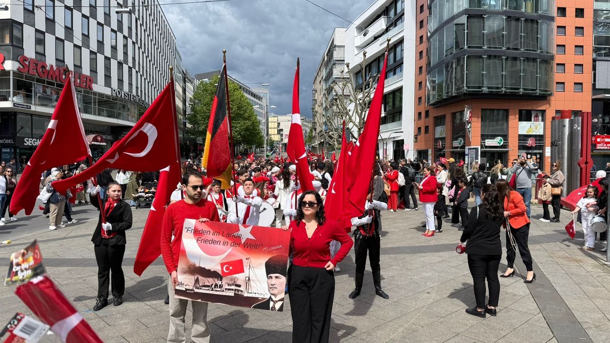 Stuttgart\'ta Türk Kültür Günleri Coşkusu