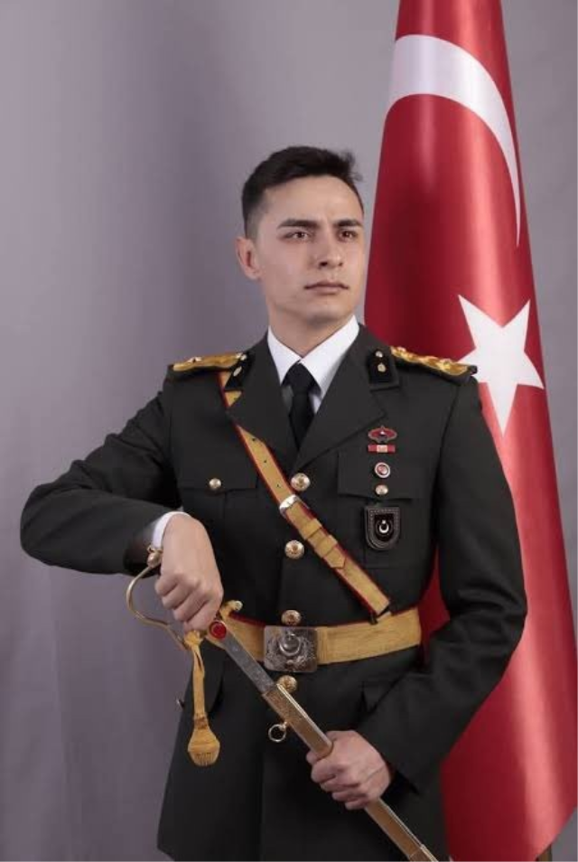 Teğmen Demirtaş'ın göreve iadesi durduruldu
