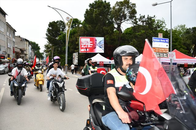 Vezirköprü'de Motosiklet Korteji