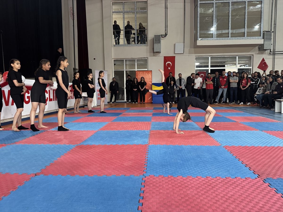 Yüksekova\'da 19 Mayıs Kutlamaları