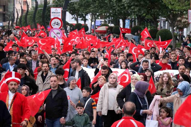 Bolu'da 19 Mayıs Yürüyüşü Coşkuyla Gerçekleşti