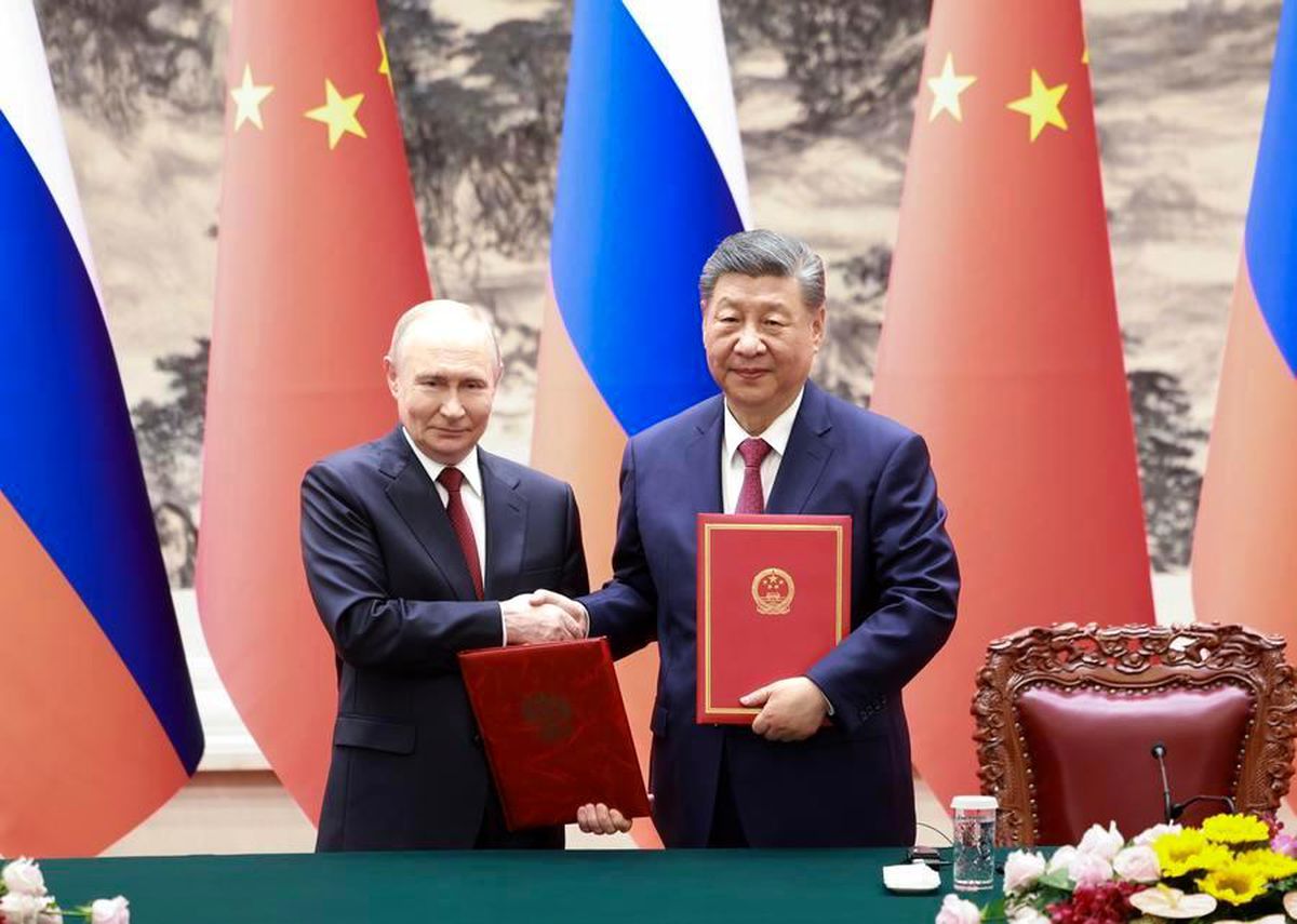 Xi ve Putin Pekin\'de Bir Araya Geldi