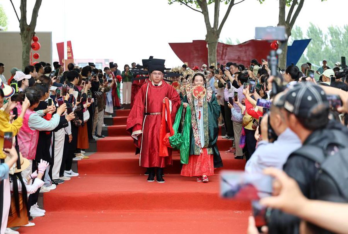 Tianjin\'de Geleneksel Nikah Töreni