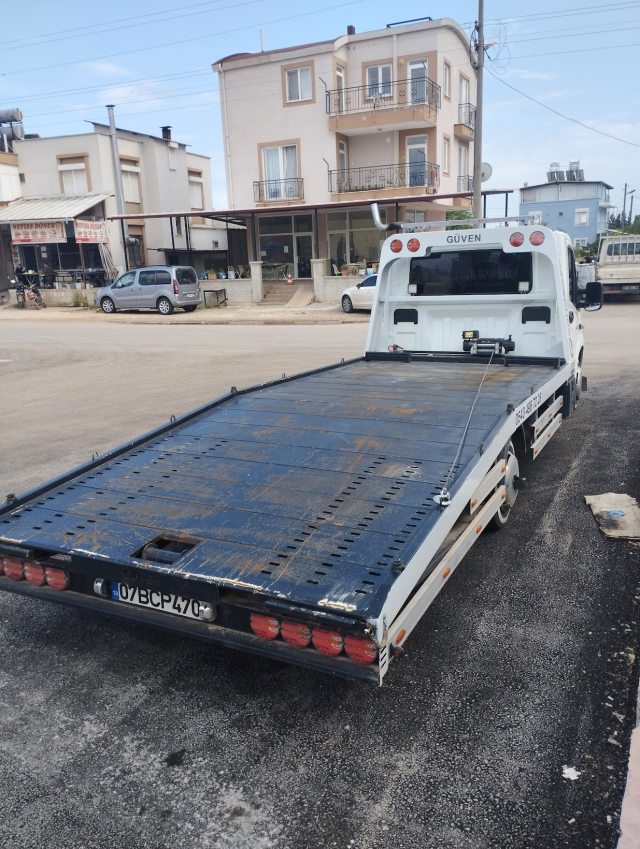 Aldığı oto çekiciyi kamyonete çevirmek istedi, ruhsatın sahte olduğunu öğrendi