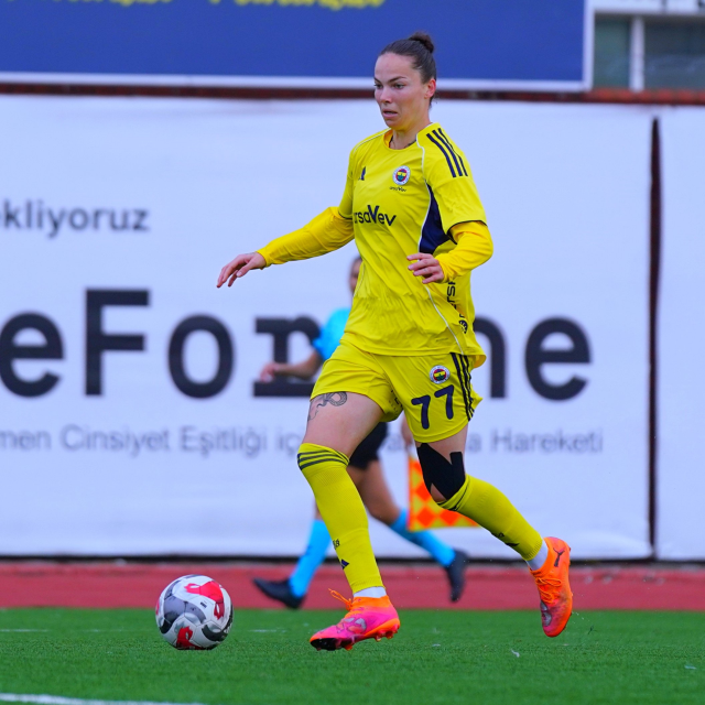 Andrea Staskova'dan çok konuşulacak Fenerbahçe ve <a class='keyword-sd' href='/galatasaray/' title='Galatasaray'>Galatasaray</a> kıyası
