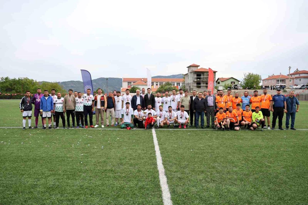 Çameli Kurumlar ve Mahalleler Arası Futbol Turnuvasının şampiyonu belli oldu
